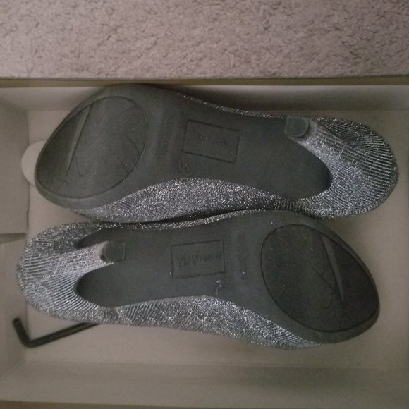 Glitzy Pewter High Heels (6.5) - Picture 3 of 6